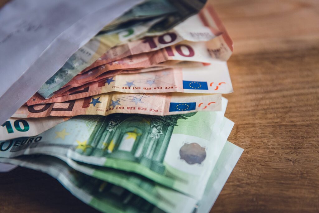 Can I Use The Euro Throughout Italy?